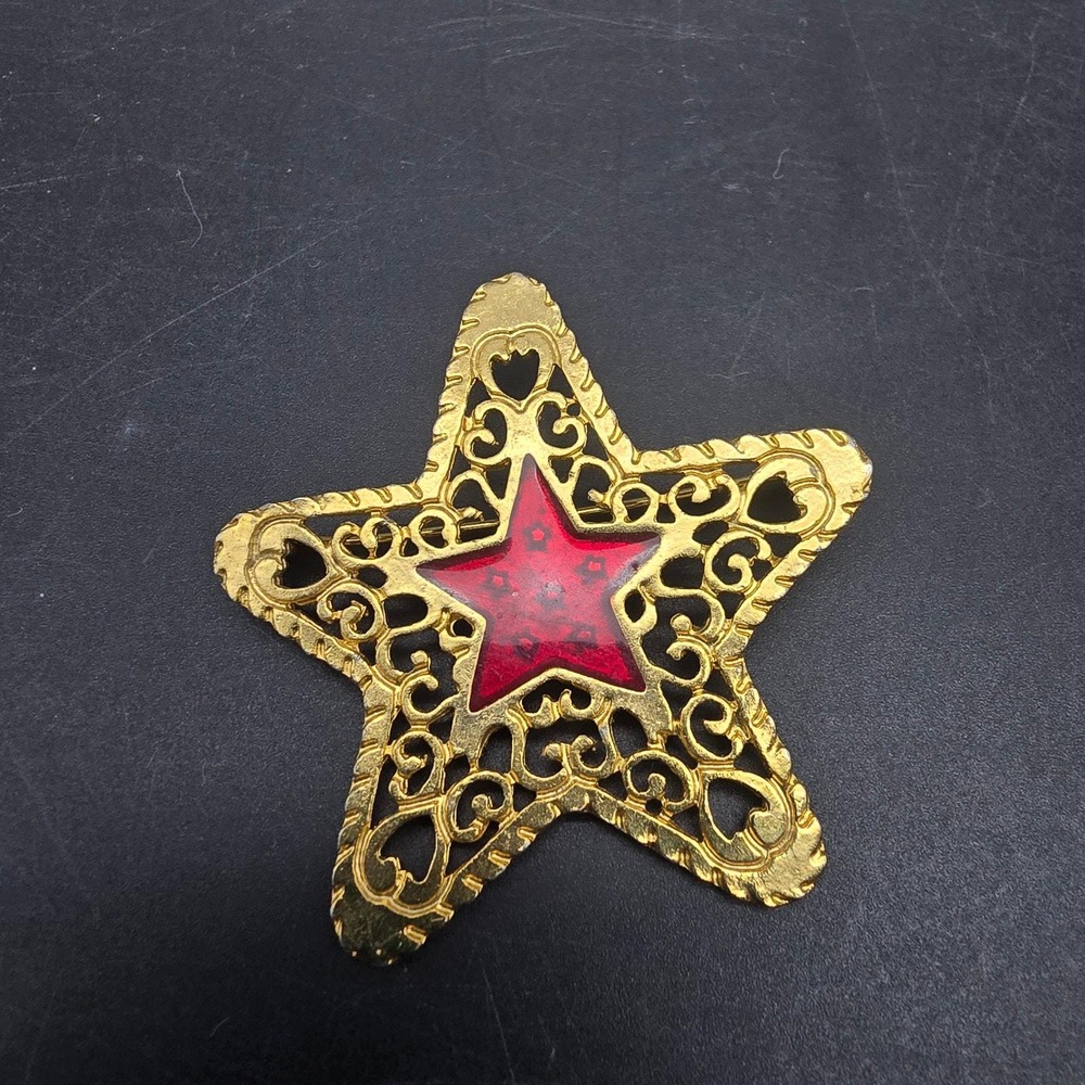 HP Gold Tone Filigree Star Brooch with Red Enamel Center
